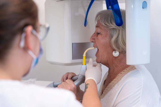 Best Emergency Gum Treatment in Miami, FL